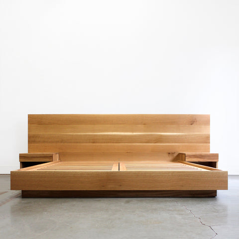 Hanko Plinth Bed with Side Tables