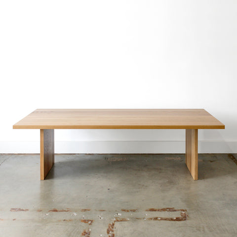 Hanko Dining Table