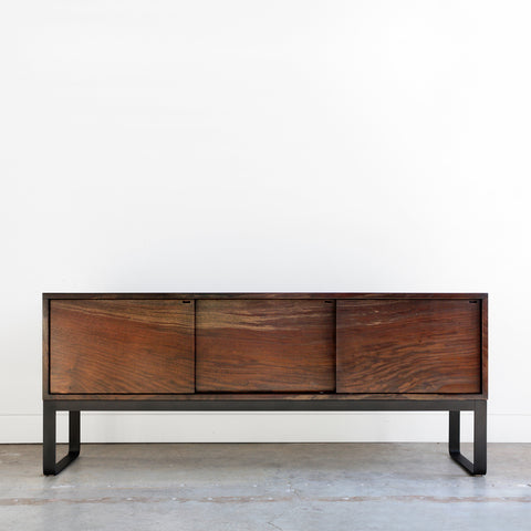 Ferro Credenza